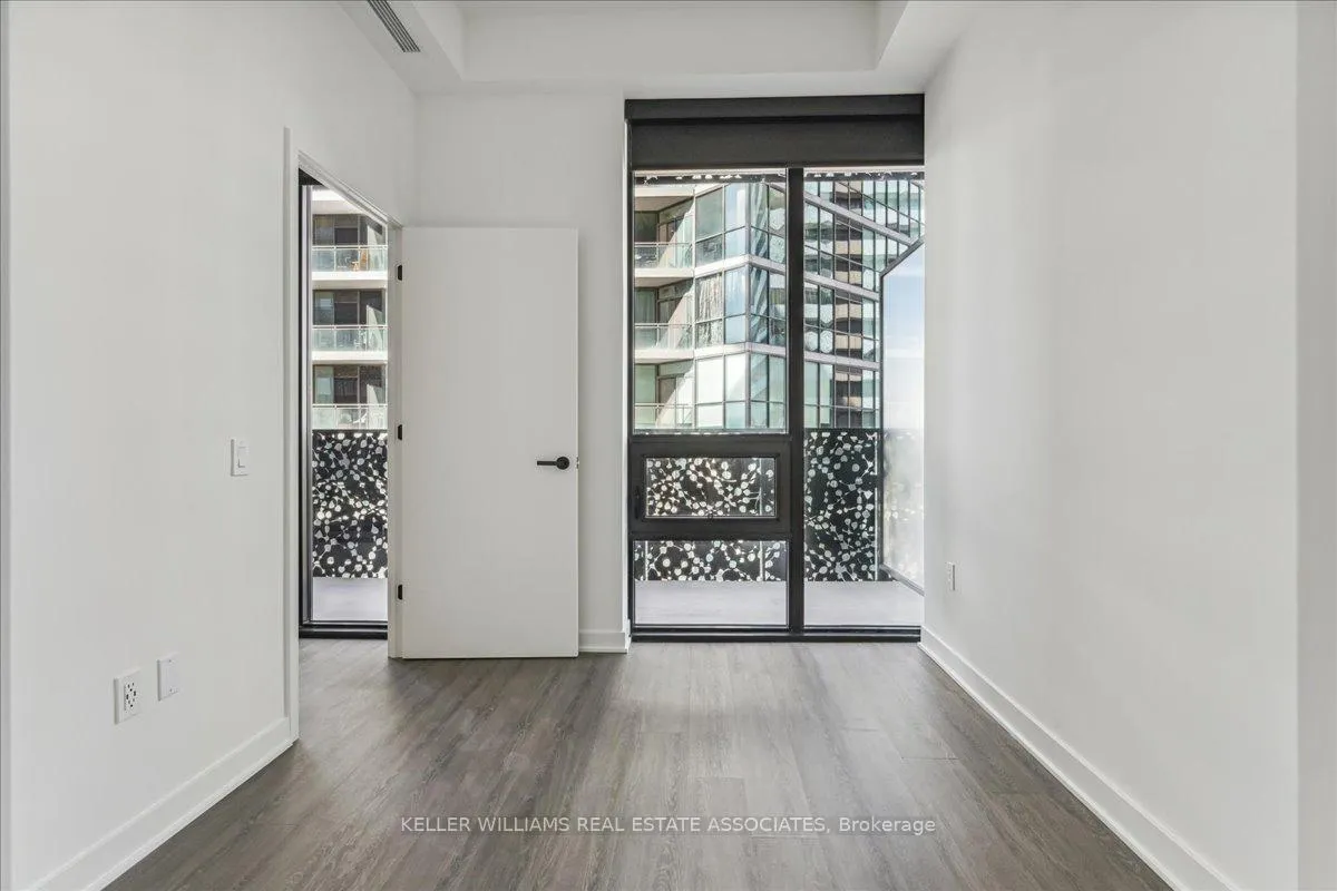 Photo 18 of Unit 3909, 55 Charles Street E, Toronto, Church-Yonge Corridor — HOMEH
