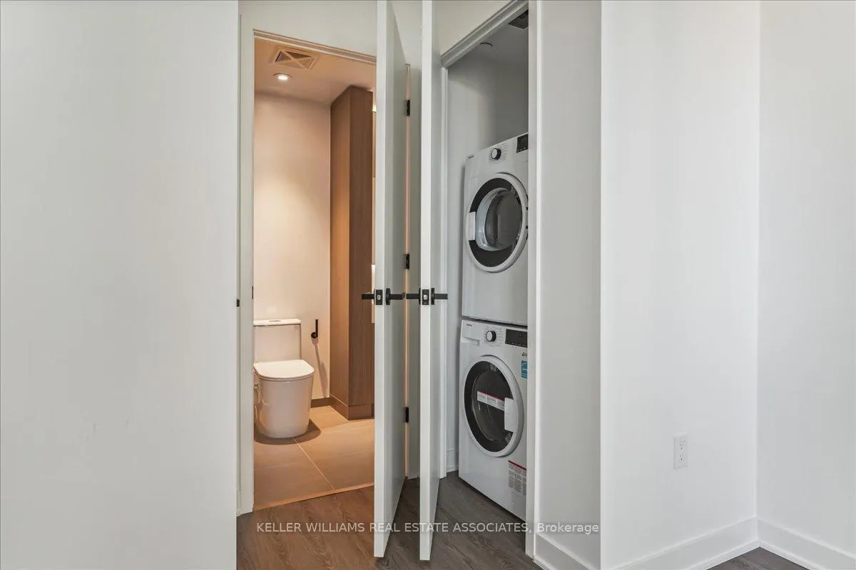 Photo 22 of Unit 3909, 55 Charles Street E, Toronto, Church-Yonge Corridor — HOMEH