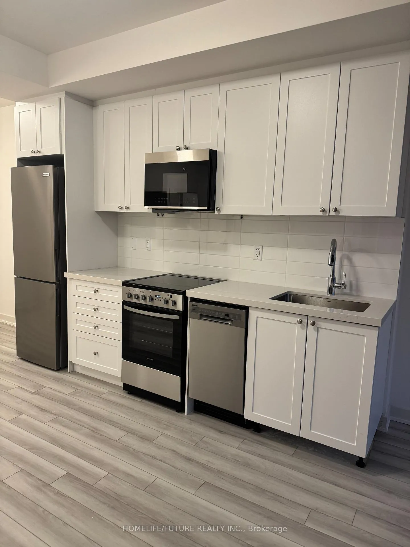 Photo 4 of Unit 1112, 55 Clarington Boulevard, Clarington, Bowmanville — HOMEH