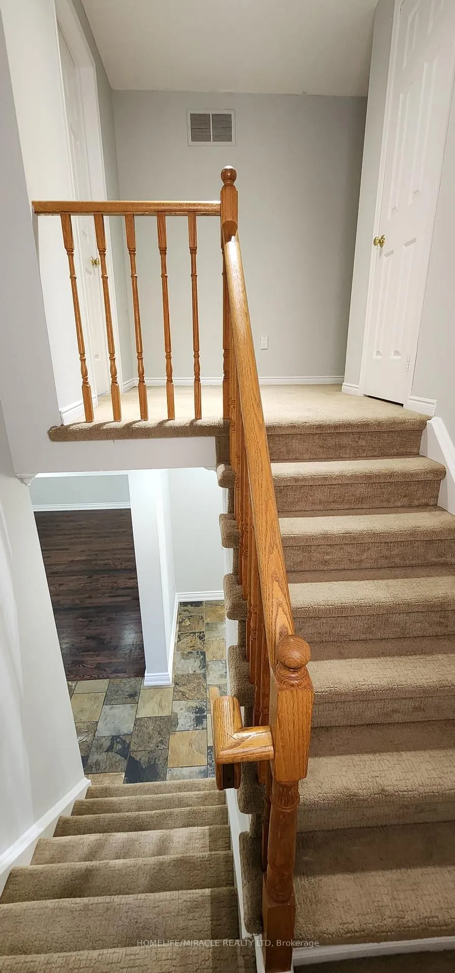 Photo 12 of 264 Wright Crescent, Ajax, Central — HOMEH