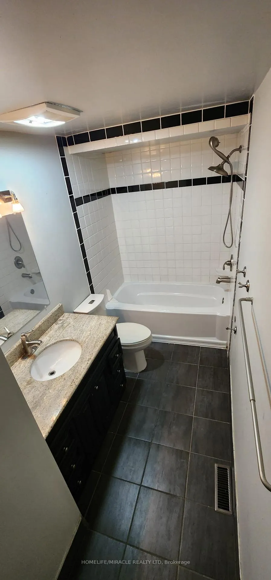 Photo 26 of 264 Wright Crescent, Ajax, Central — HOMEH