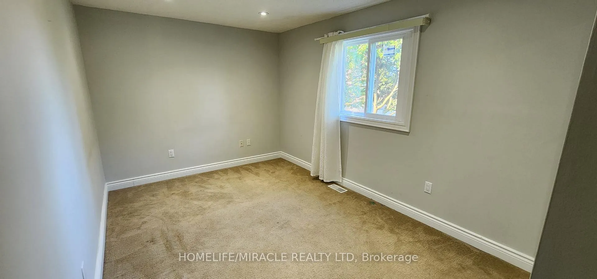 Photo 27 of 264 Wright Crescent, Ajax, Central — HOMEH