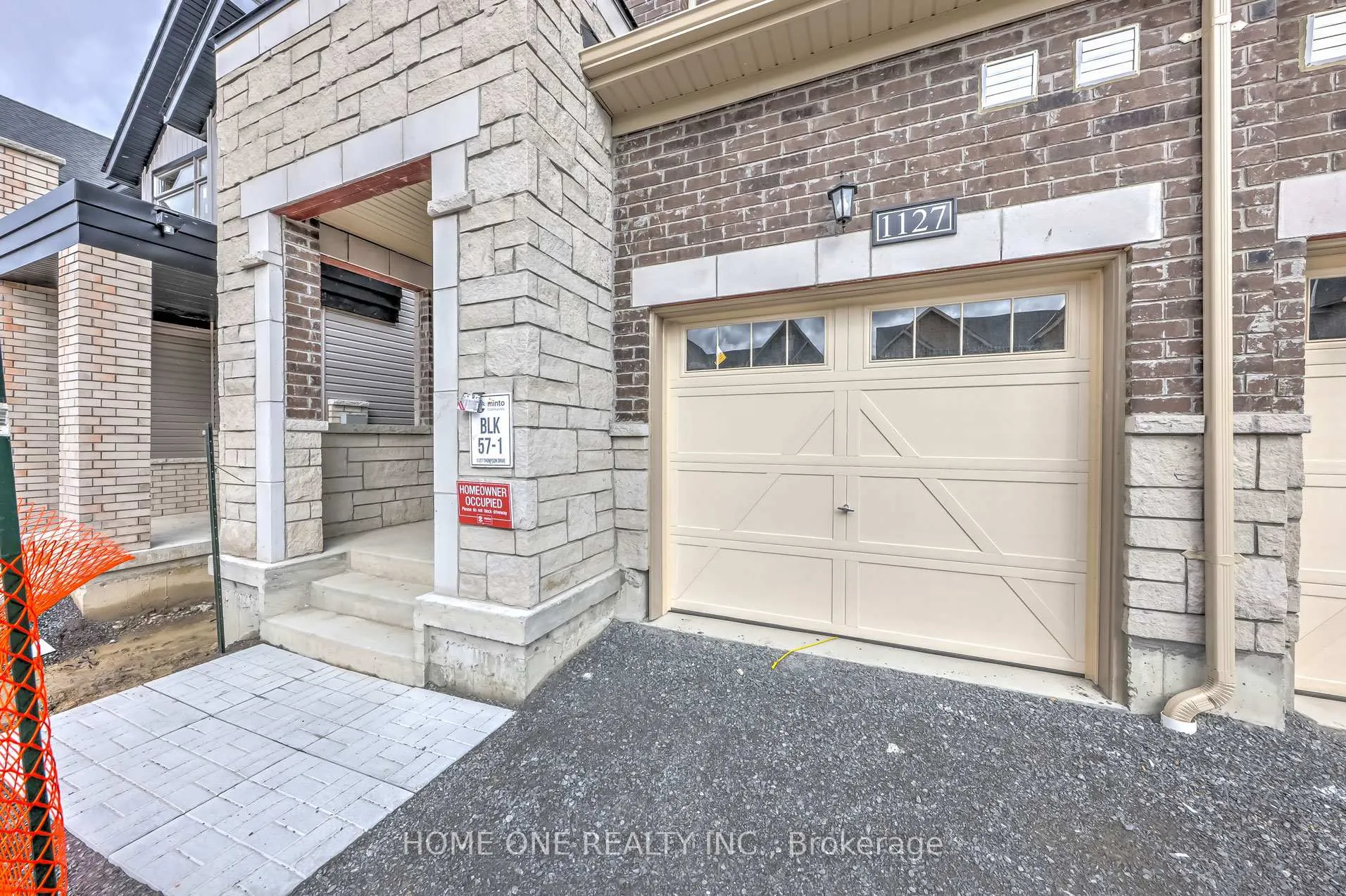 Photo 2 of 1127 Thompson Drive, Oshawa, Kedron — HOMEH