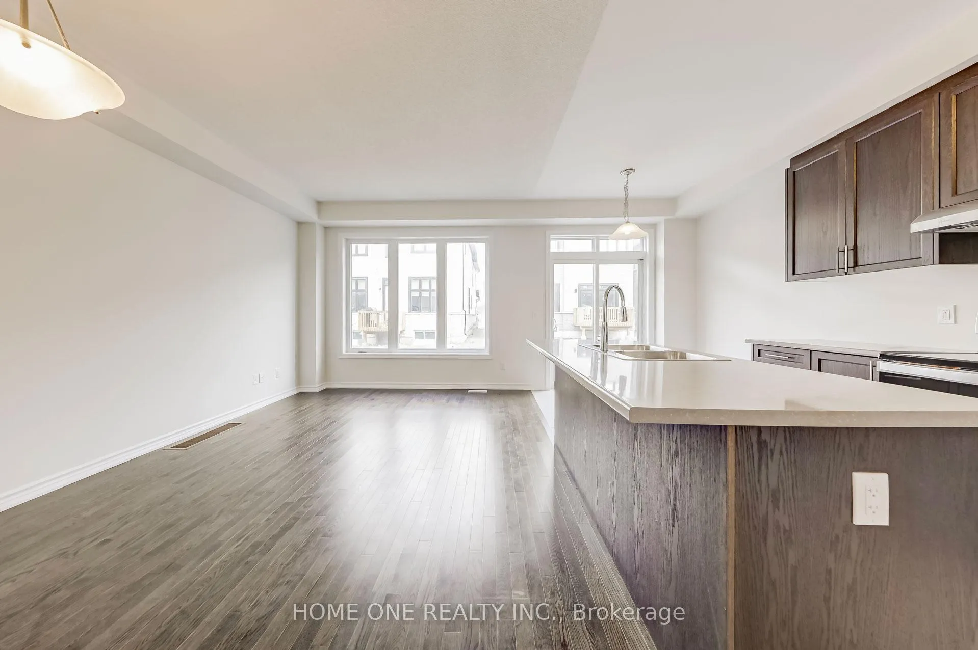 Photo 8 of 1127 Thompson Drive, Oshawa, Kedron — HOMEH