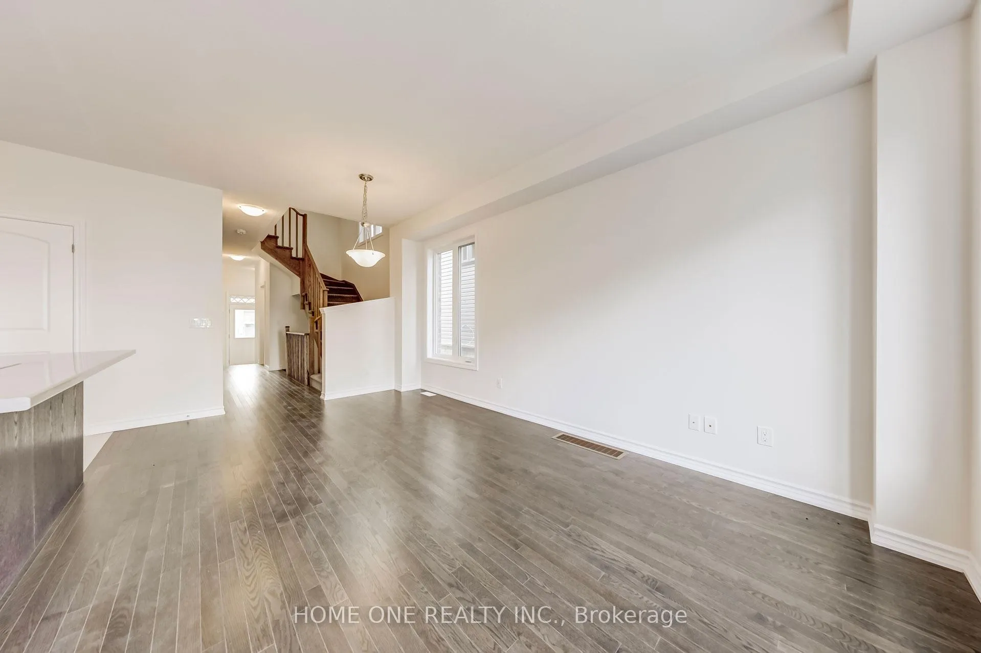 Photo 12 of 1127 Thompson Drive, Oshawa, Kedron — HOMEH