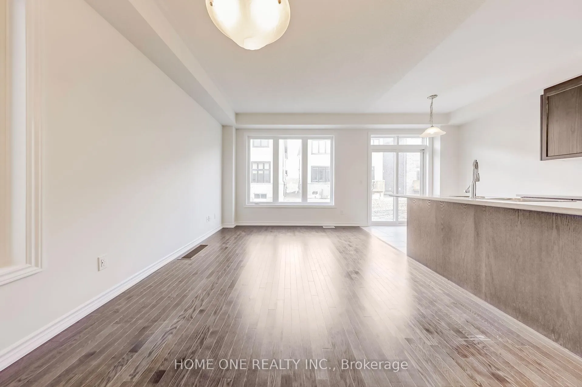 Photo 17 of 1127 Thompson Drive, Oshawa, Kedron — HOMEH