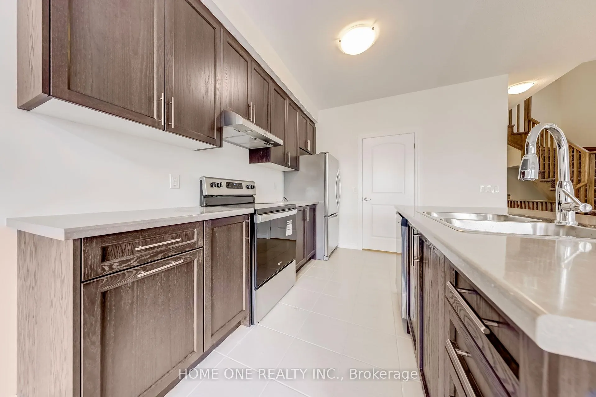 Photo 18 of 1127 Thompson Drive, Oshawa, Kedron — HOMEH
