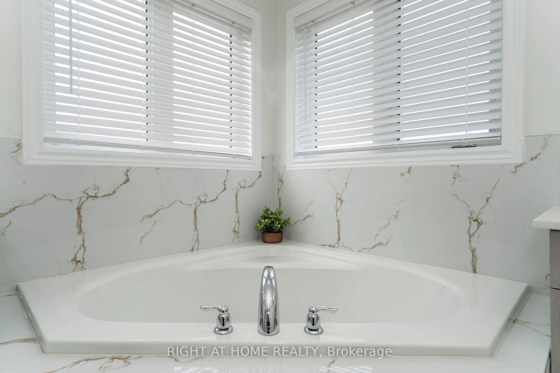 Photo 25 of 22 Sasco Way, Essa, Angus — HOMEH
