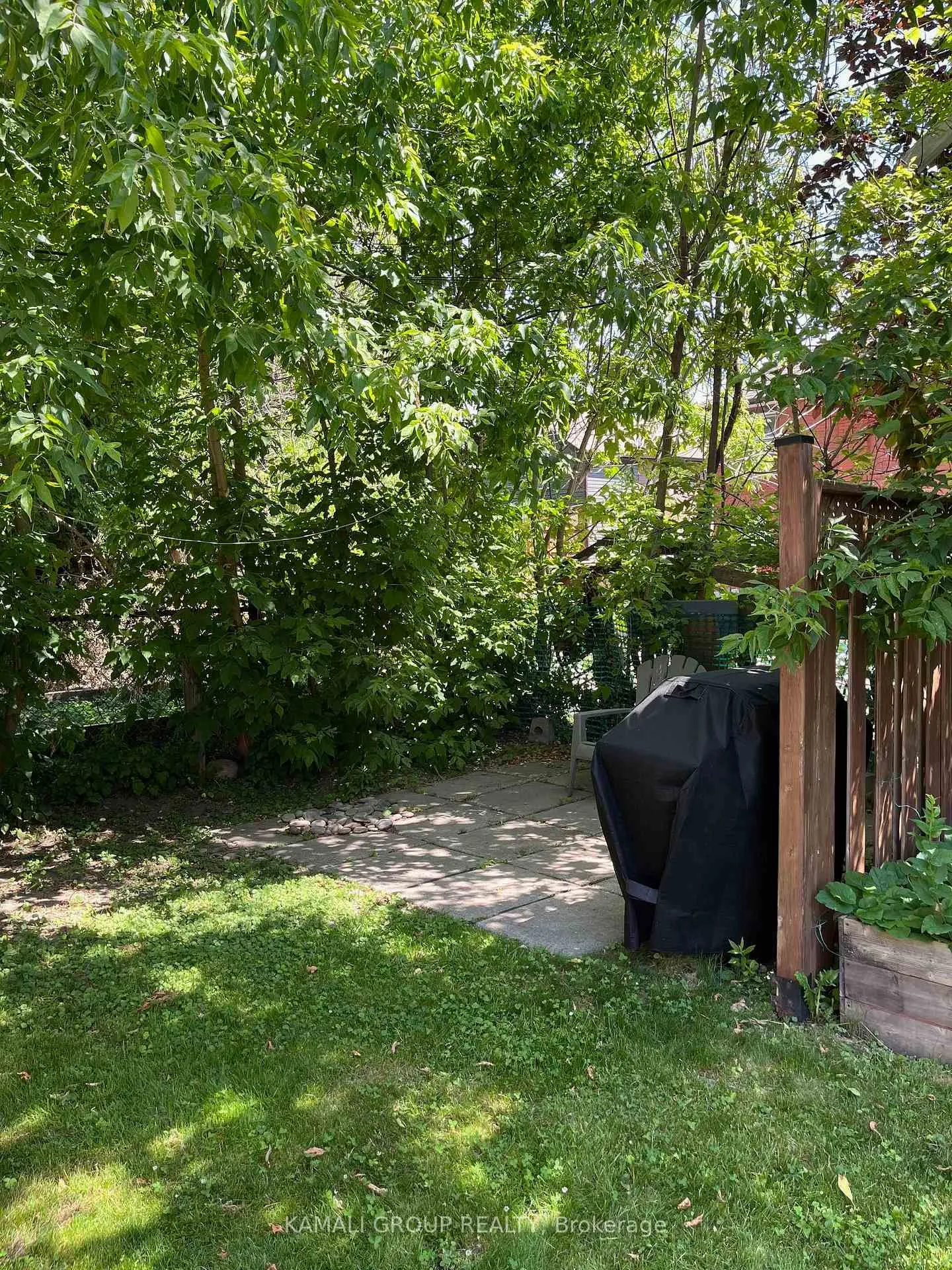 Photo 25 of Unit Unit 3, 205 Celina Street, Oshawa, Central — HOMEH