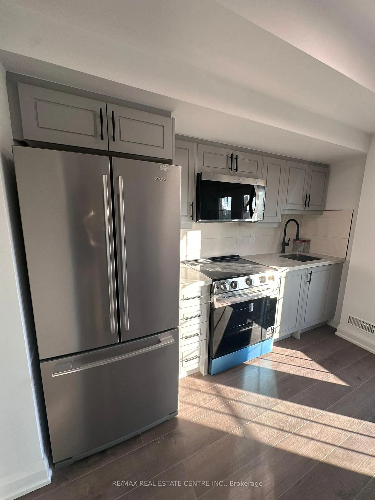 Photo 11 of Unit B, 2492 Orchestrate (bsmt) Drive, Oshawa, Windfields — HOMEH