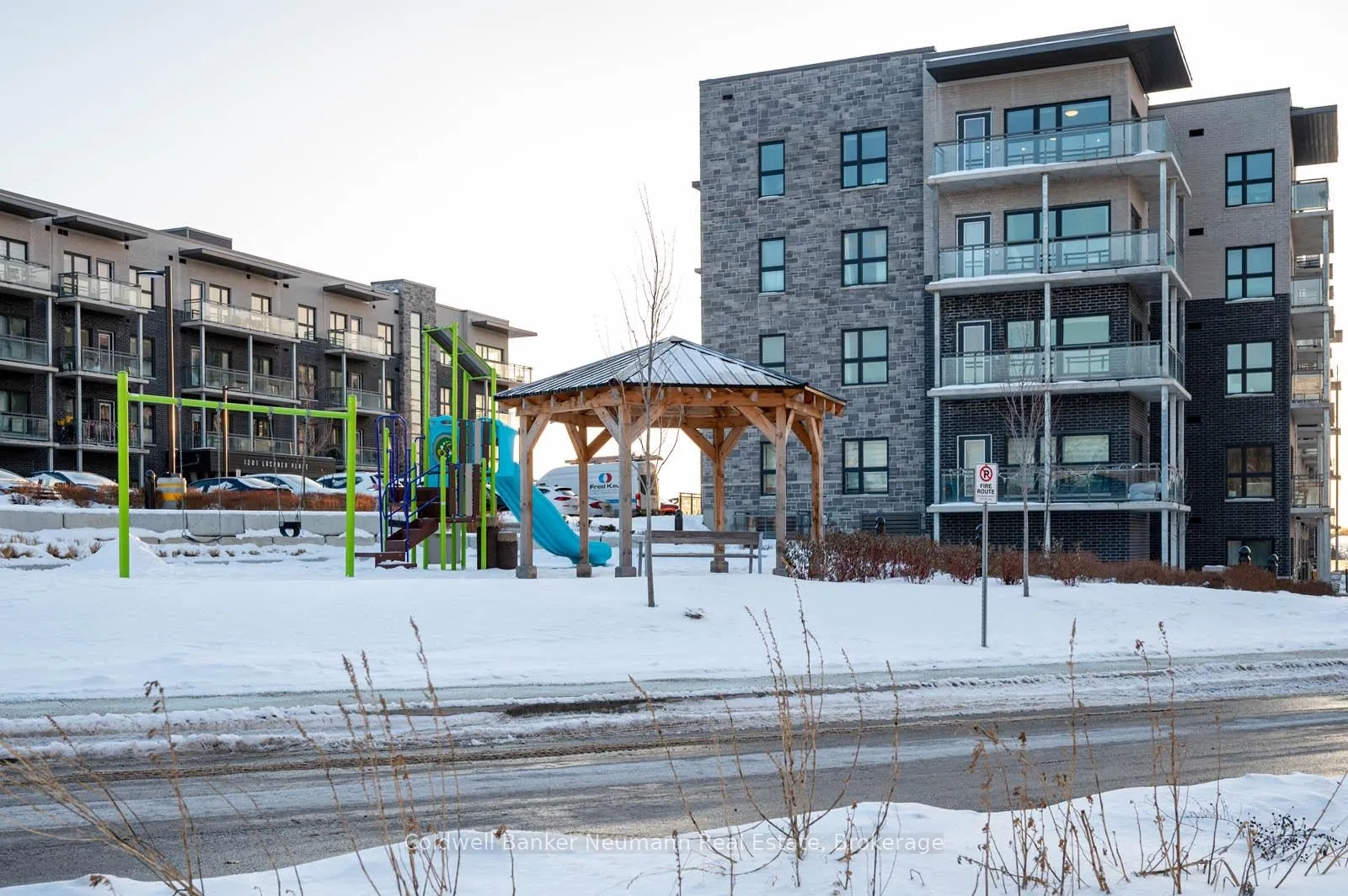 Photo 5 of Unit 413, 1101 Lackner Place, Kitchener — HOMEH
