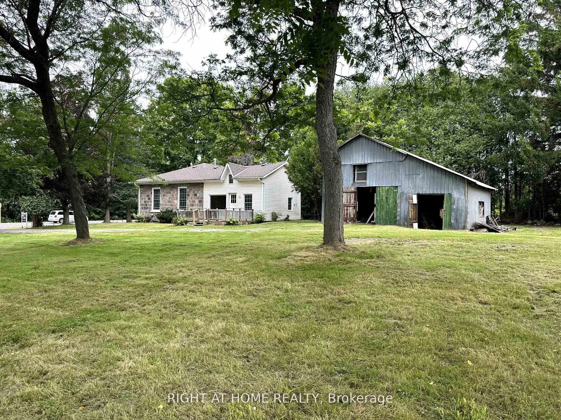 Photo 15 of 3347 Liberty Street N, Clarington, Bowmanville — HOMEH