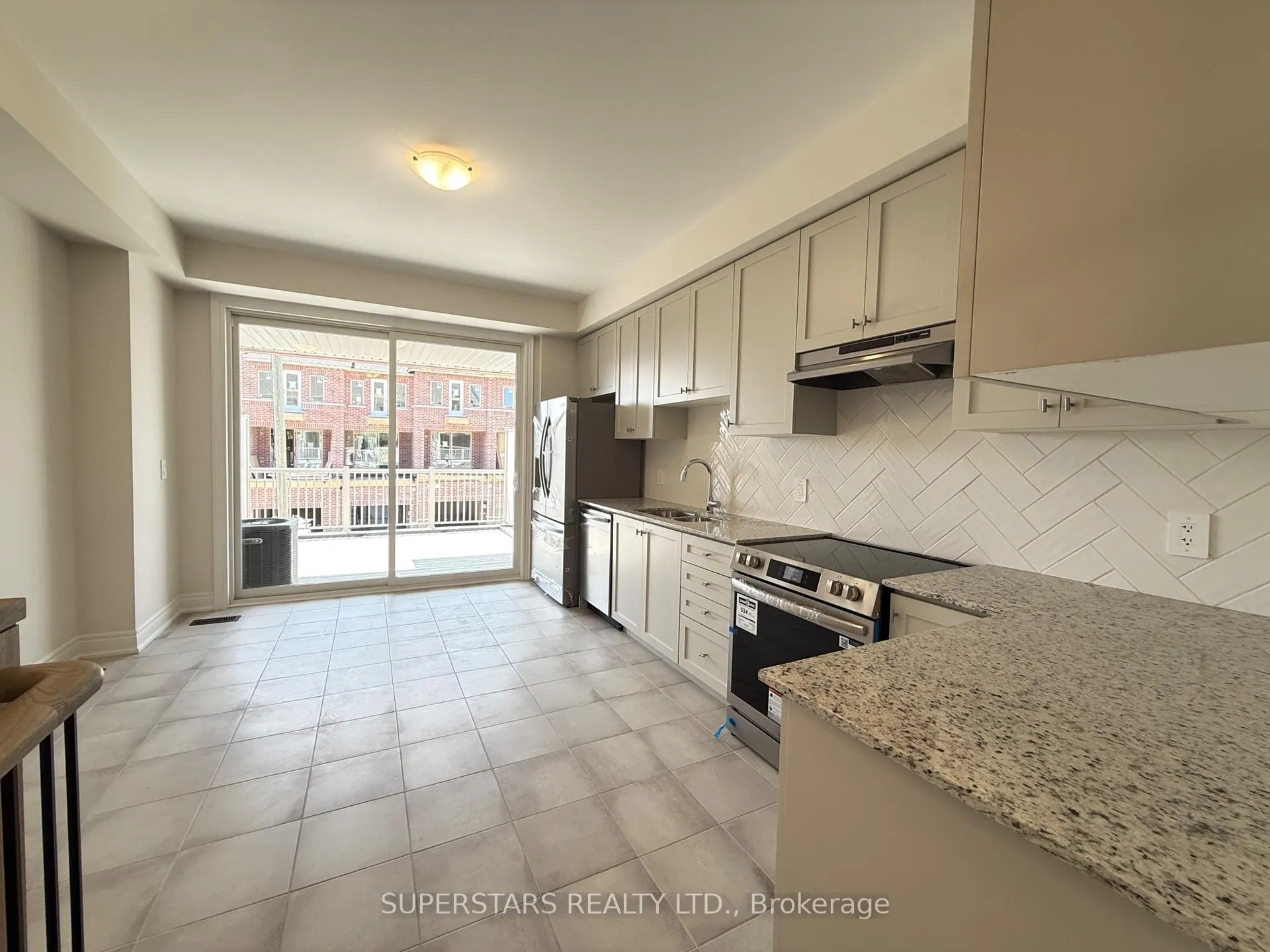Photo 5 of 2926 Whites Road, Pickering, Rural Pickering — HOMEH