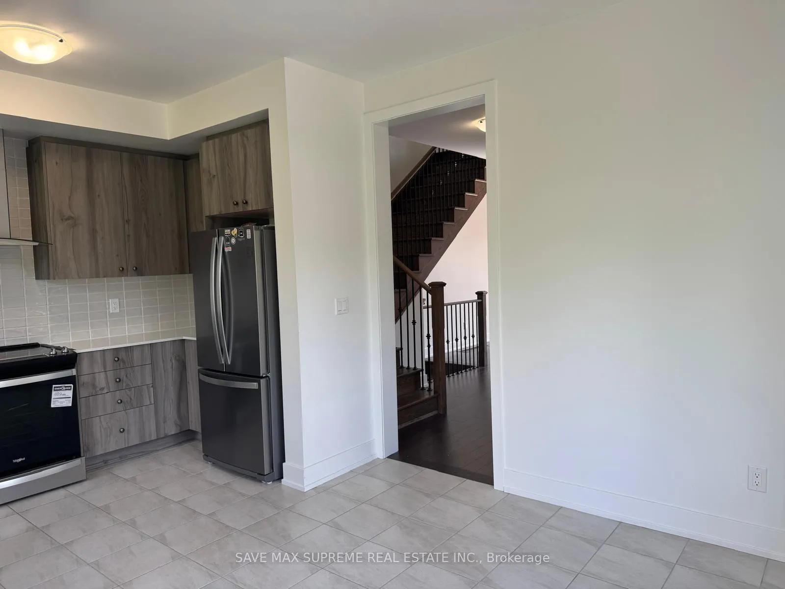 Photo 13 of 56 Waterside Way, Whitby, Port Whitby — HOMEH