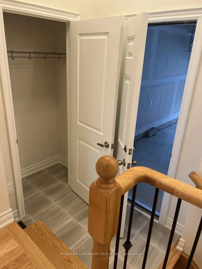 Photo 2 of 2920 Whites Road, Pickering, Rural Pickering — HOMEH