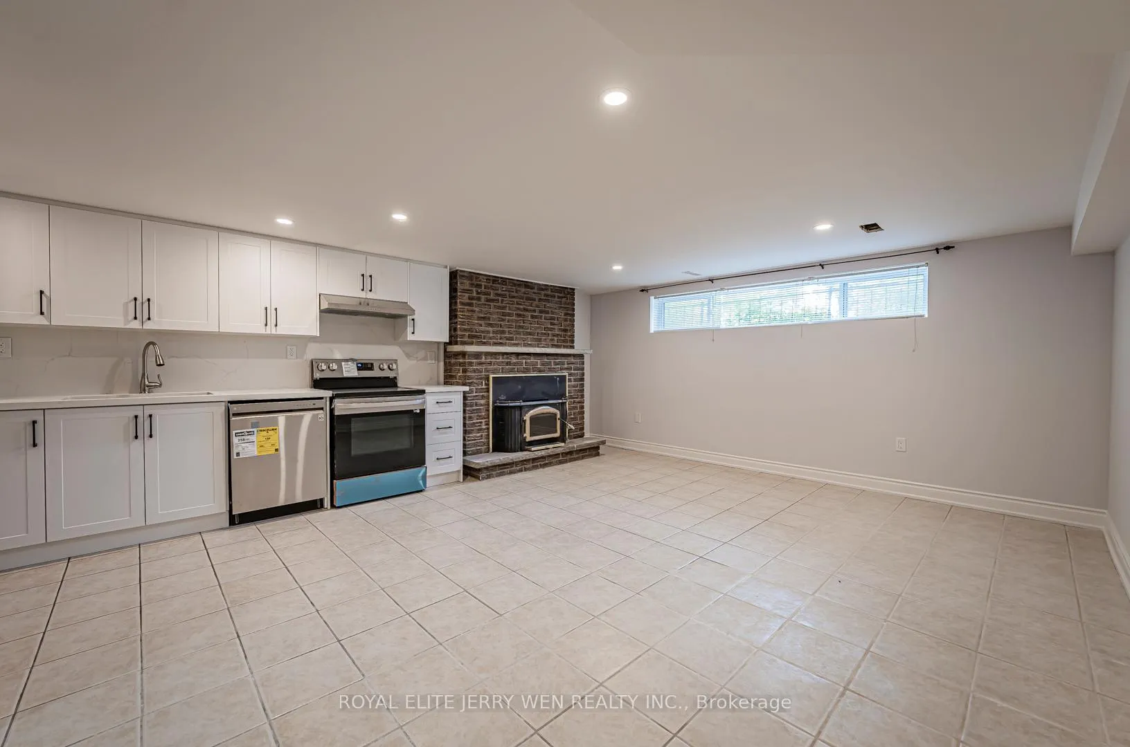 Photo 1 of Unit Lower, 144 Clover Ridge Drive E, Ajax, Central East — HOMEH