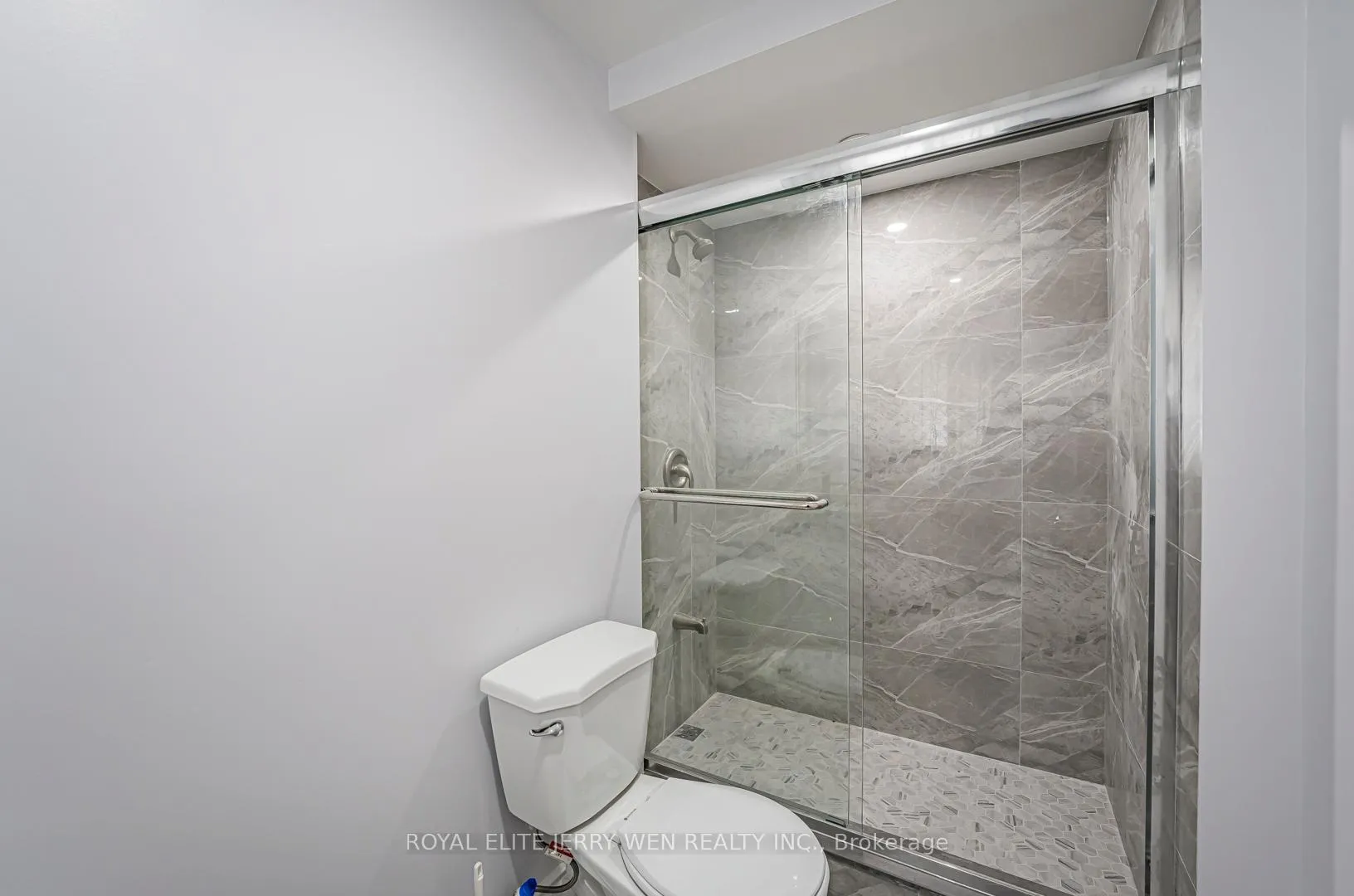 Photo 7 of Unit Lower, 144 Clover Ridge Drive E, Ajax, Central East — HOMEH