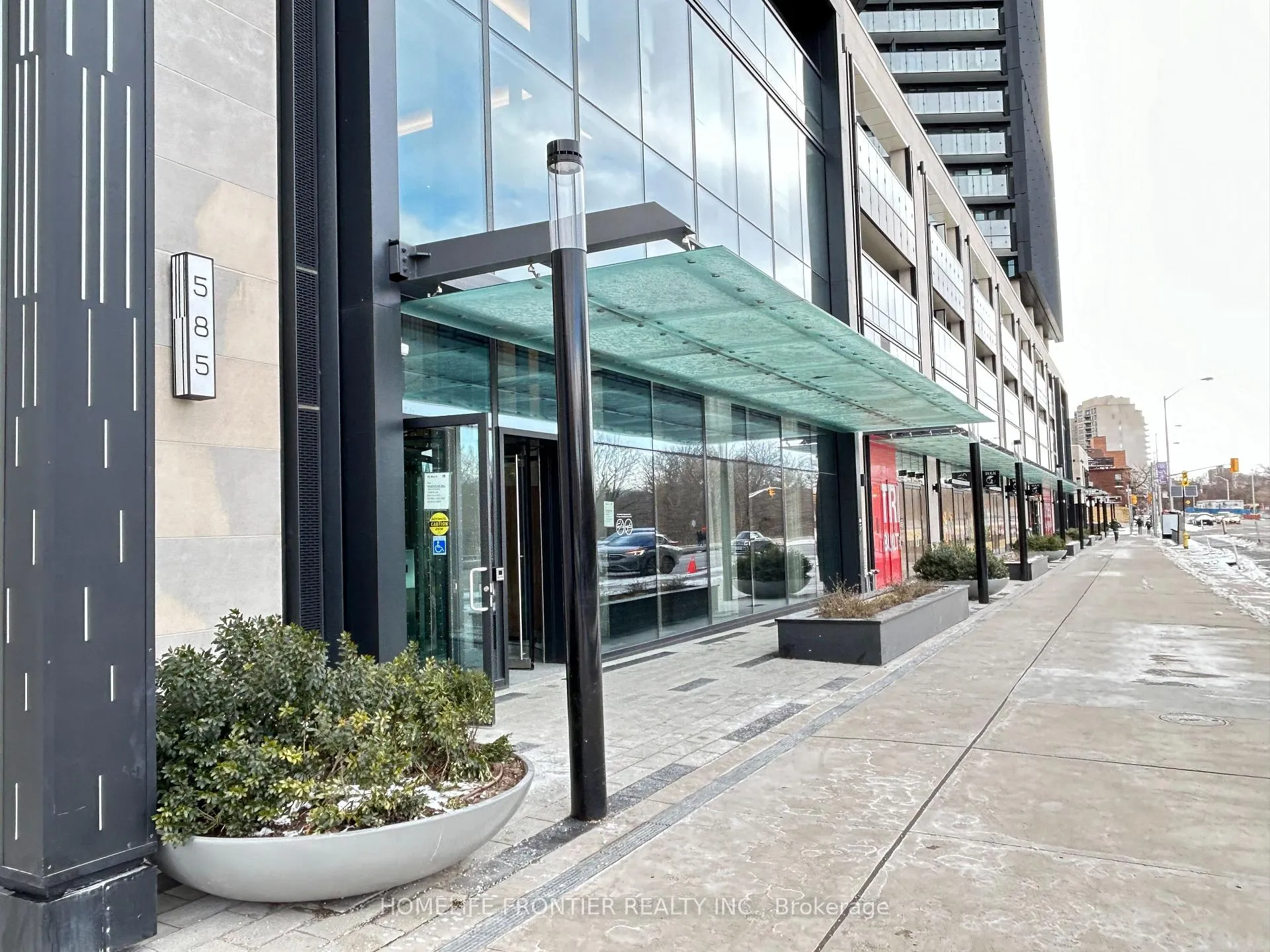 Photo 3 of Unit 2219, 585 Bloor Street E, Toronto, North St. James Town — HOMEH