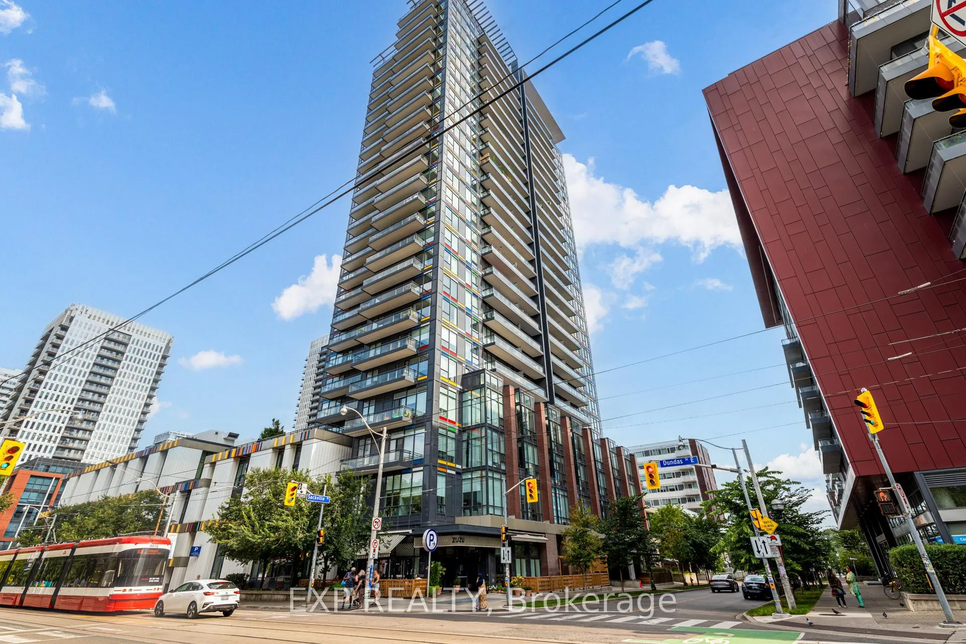 Front of Unit 1806, 225 Sackville Street