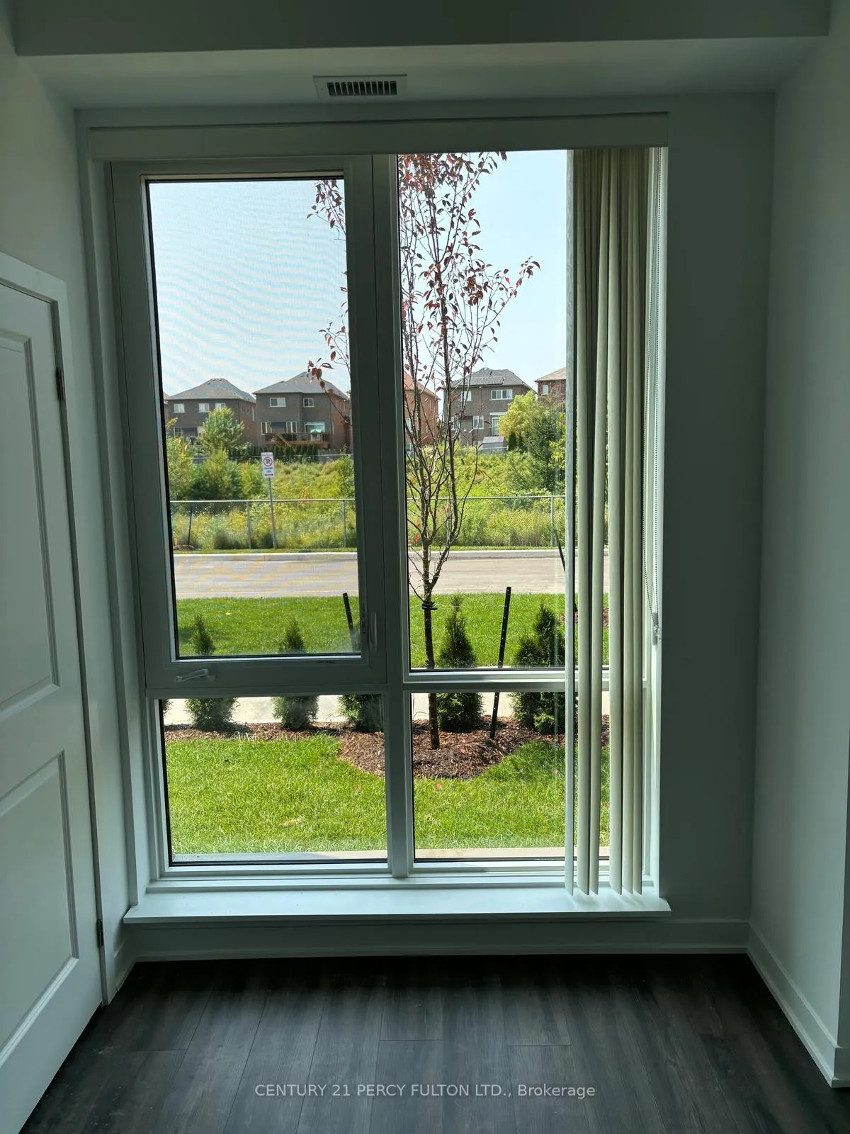 Photo 9 of Unit 110, 385 Artic Red Drive, Oshawa, Windfields — HOMEH