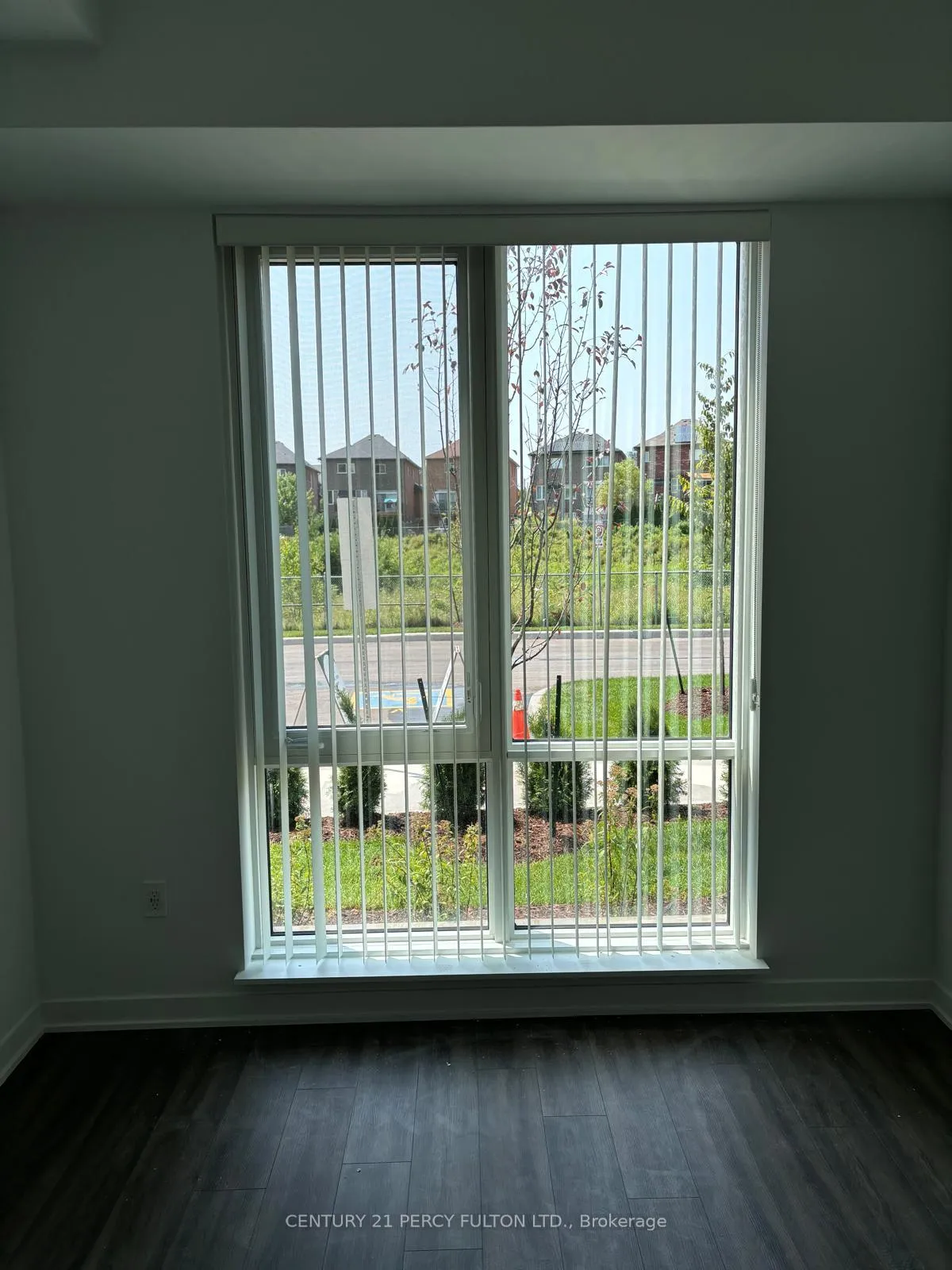Photo 17 of Unit 110, 385 Artic Red Drive, Oshawa, Windfields — HOMEH