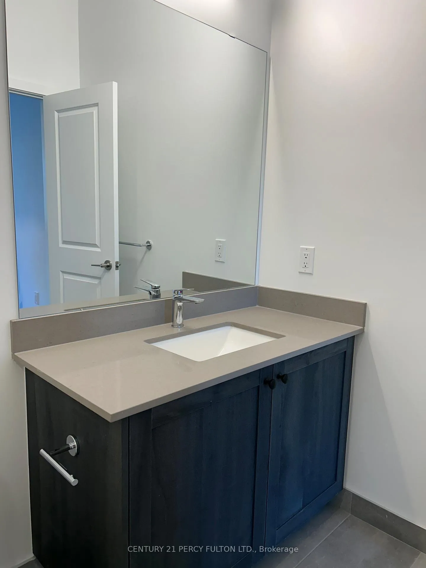 Photo 24 of Unit 110, 385 Artic Red Drive, Oshawa, Windfields — HOMEH