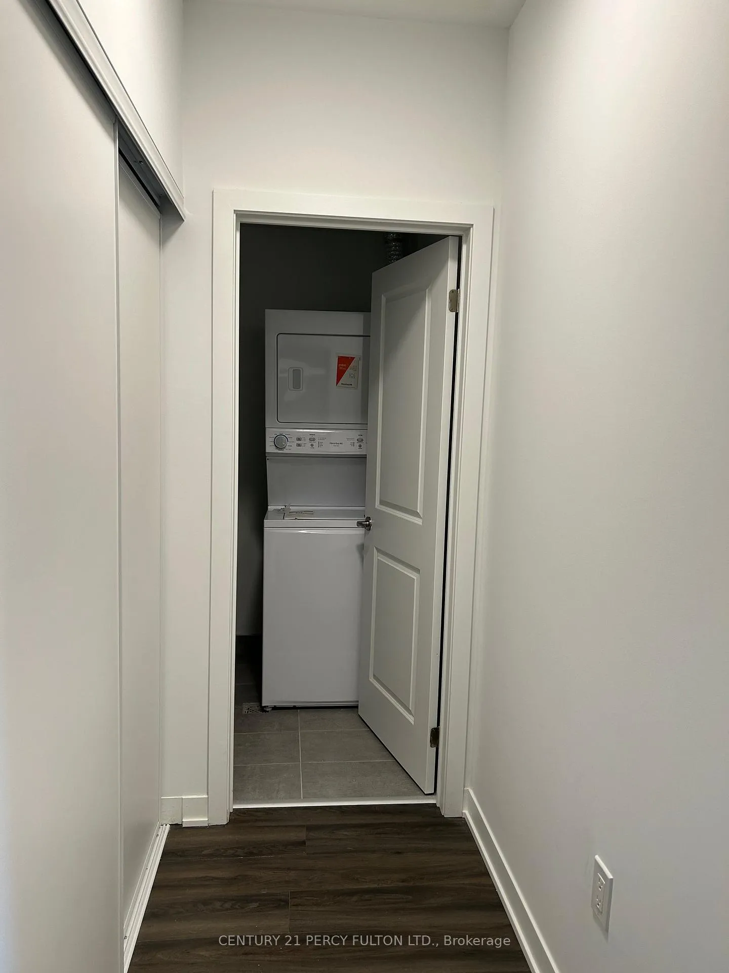 Photo 25 of Unit 110, 385 Artic Red Drive, Oshawa, Windfields — HOMEH