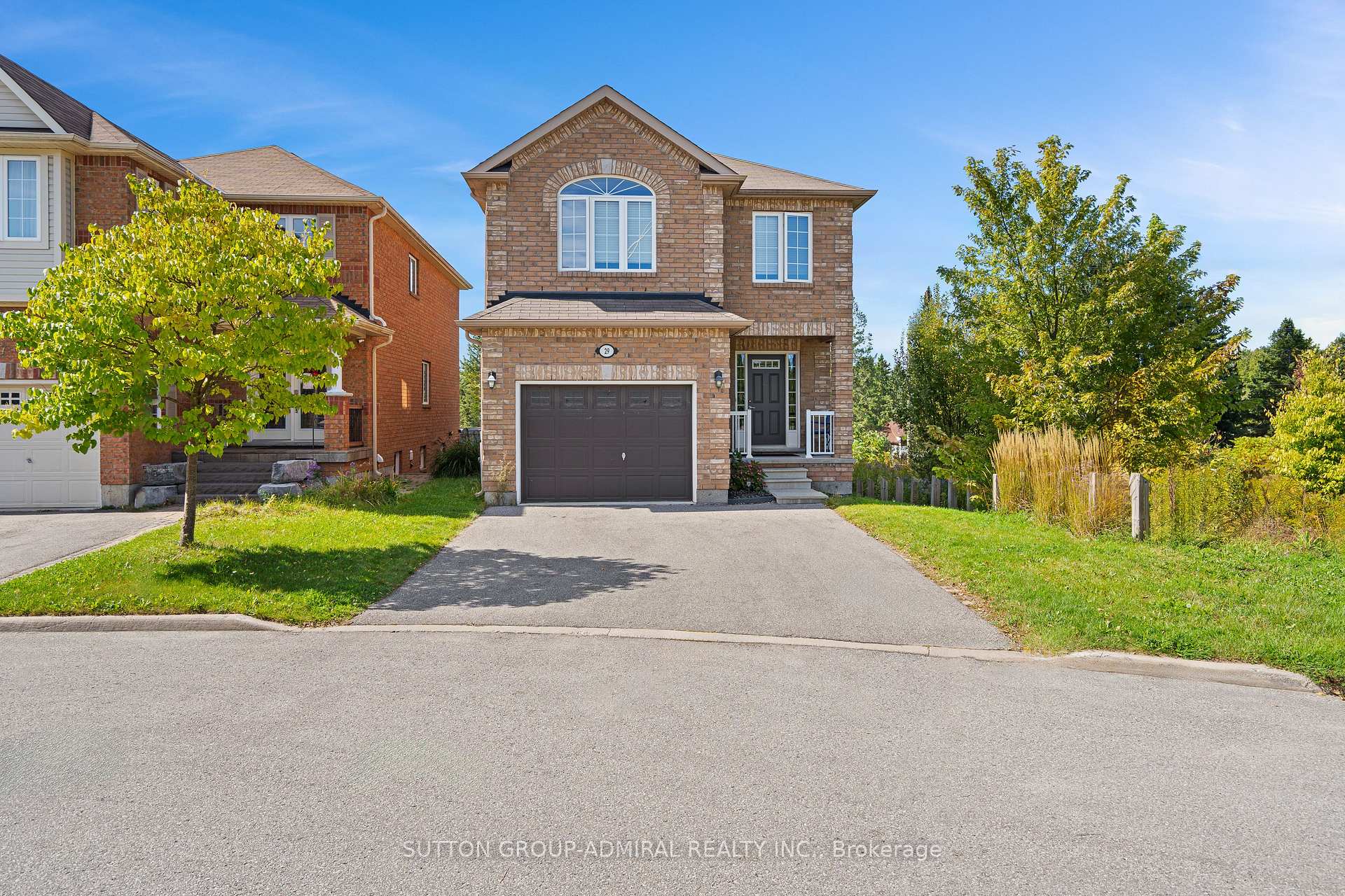 Photo 3 of 29 Crew Court, Barrie, Ardagh — HOMEH
