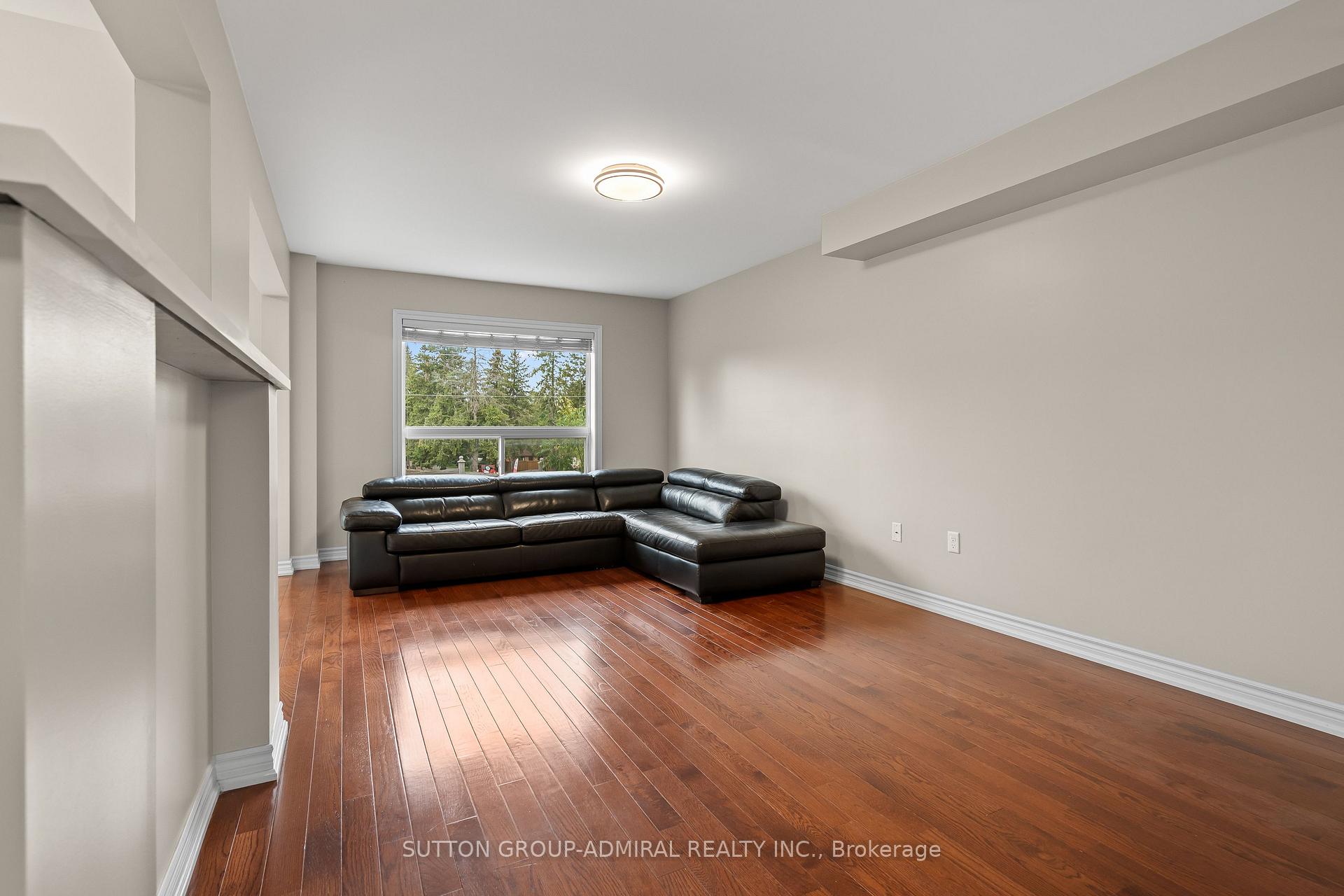 Photo 12 of 29 Crew Court, Barrie, Ardagh — HOMEH