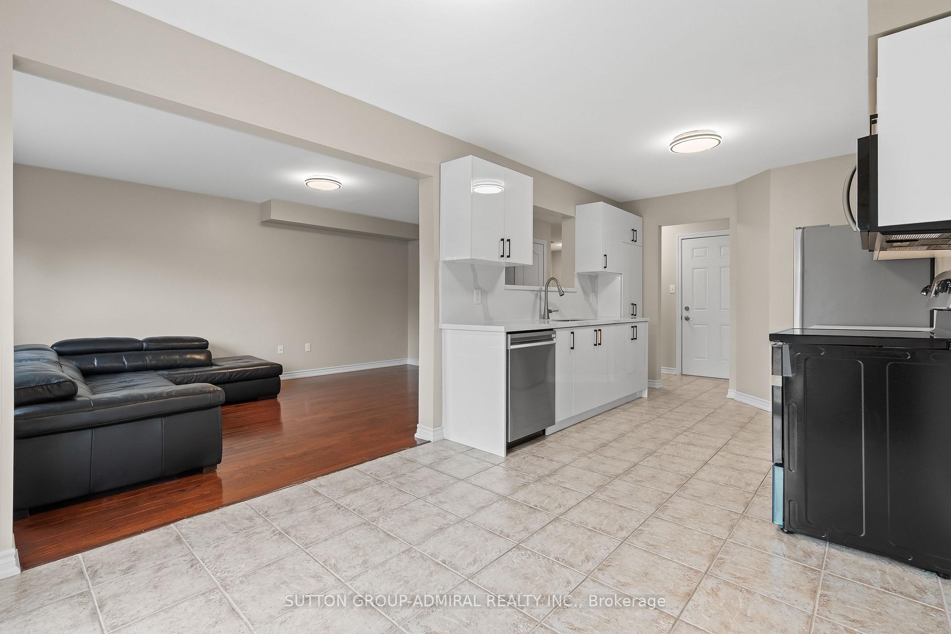 Photo 15 of 29 Crew Court, Barrie, Ardagh — HOMEH