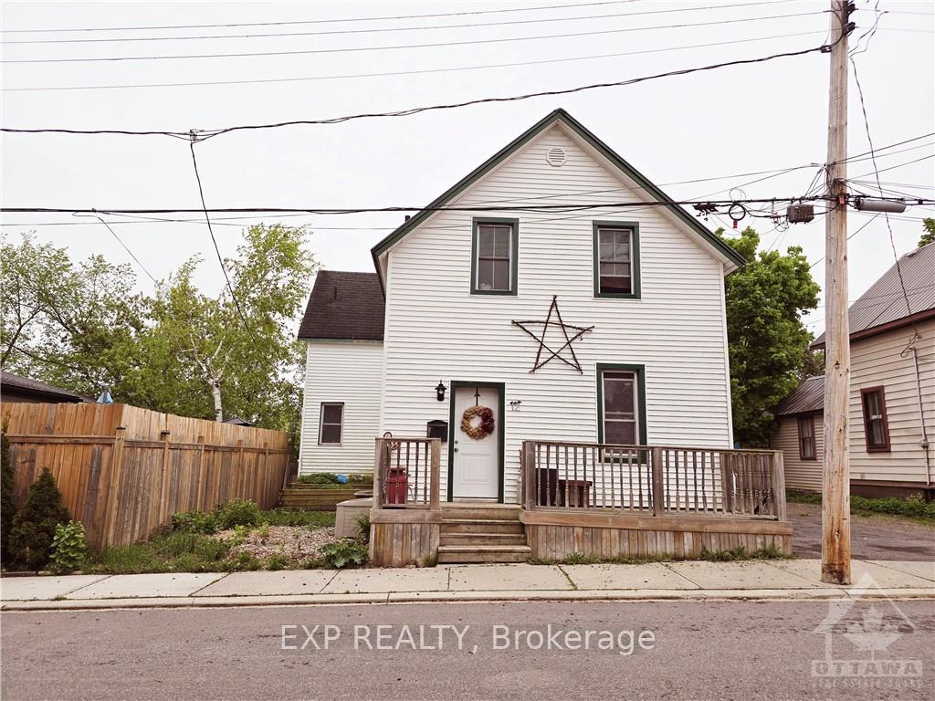 Front of 12 Herriott Street