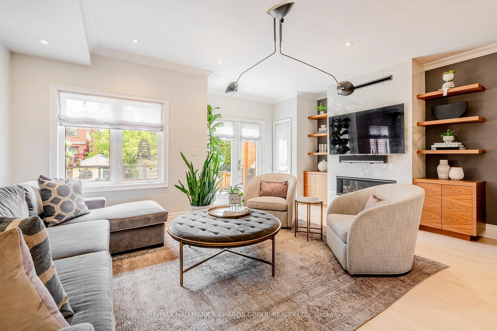 Photo 1 of 181 Blantyre Avenue, Toronto, The Beaches — HOMEH