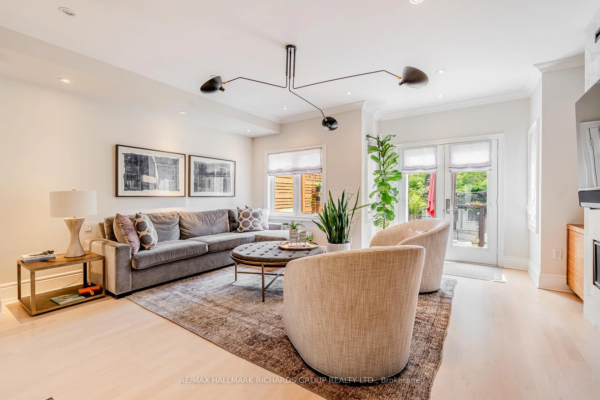 Photo 7 of 181 Blantyre Avenue, Toronto, The Beaches — HOMEH