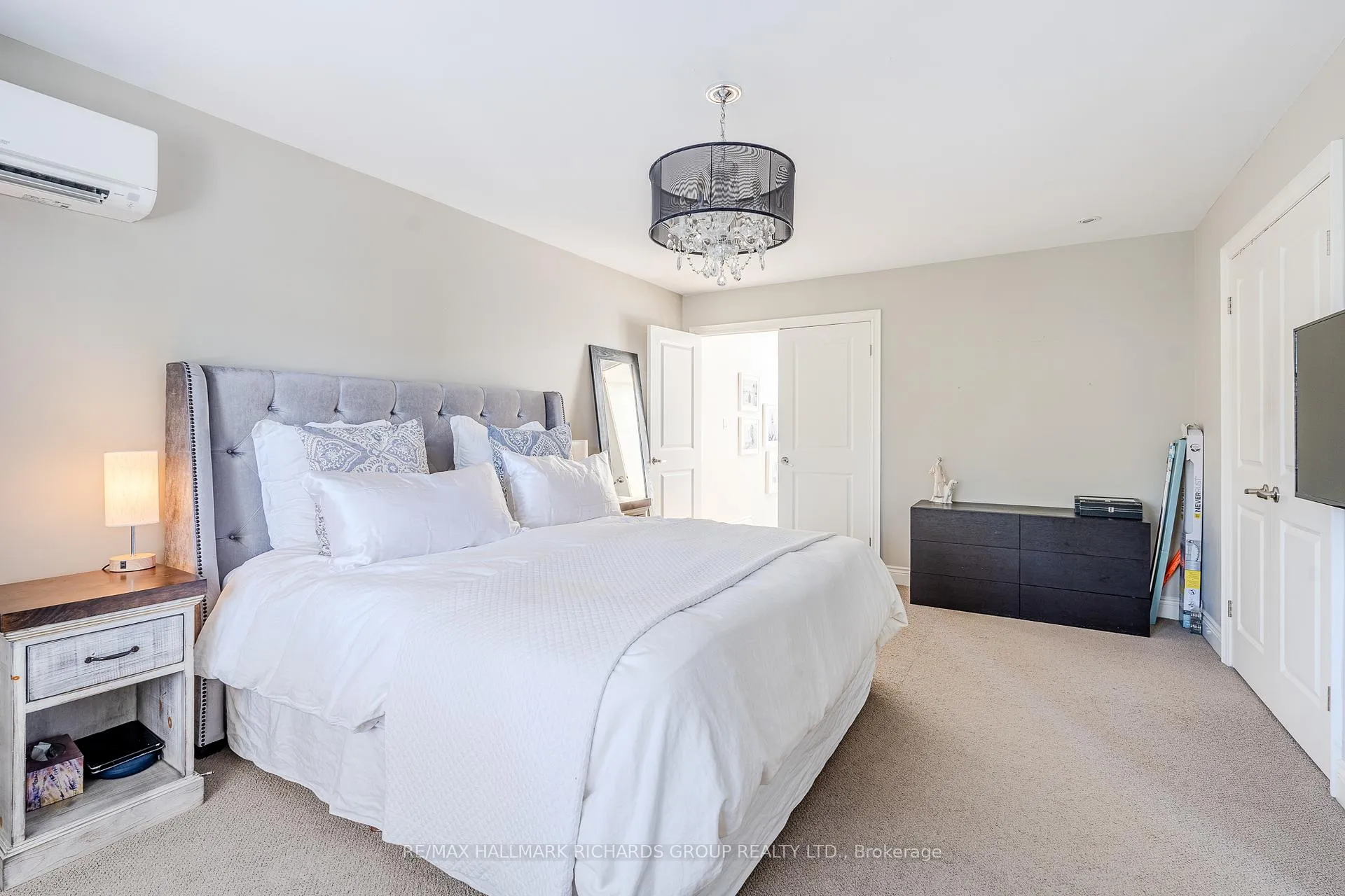 Photo 11 of 181 Blantyre Avenue, Toronto, The Beaches — HOMEH