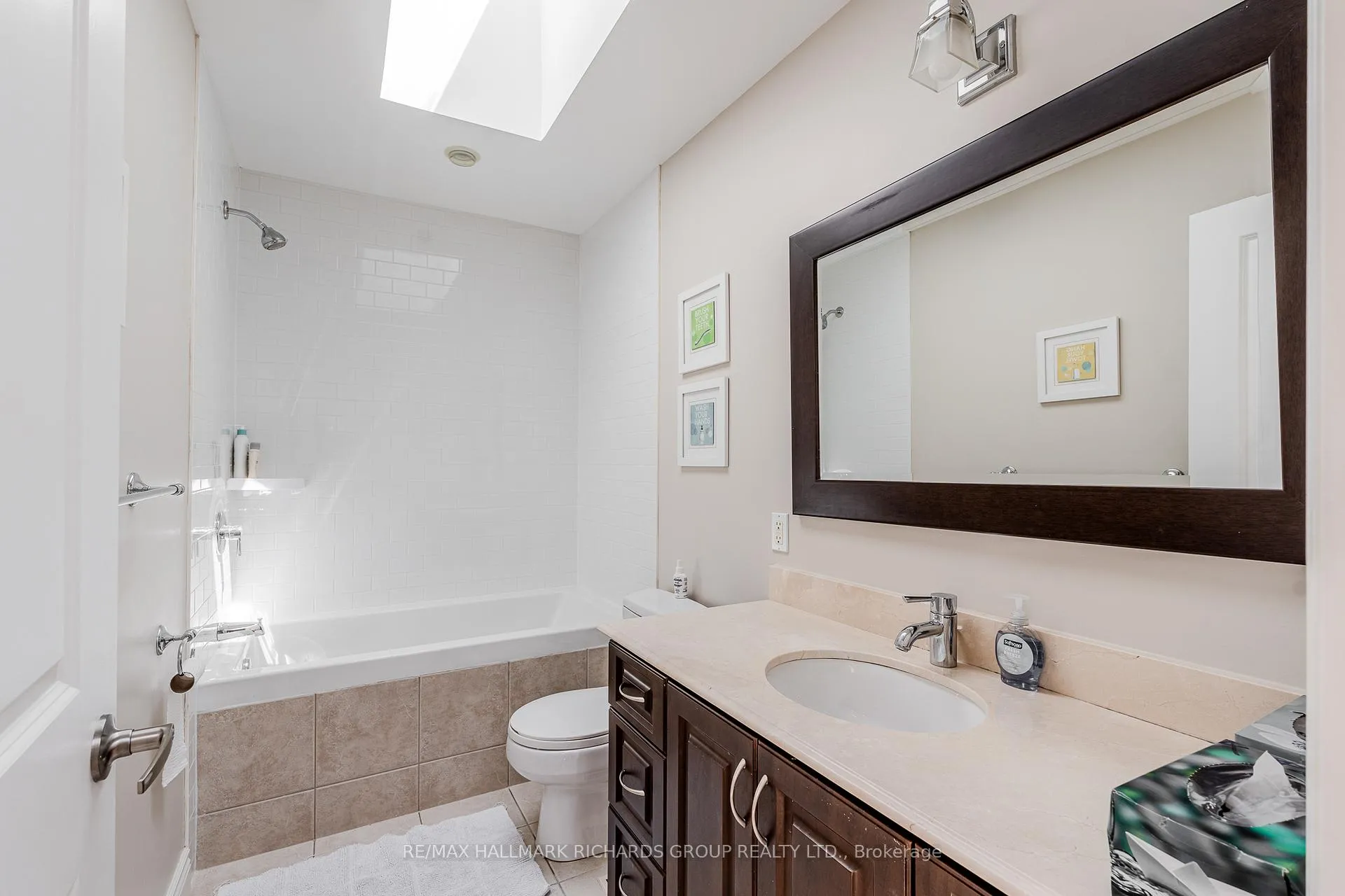 Photo 16 of 181 Blantyre Avenue, Toronto, The Beaches — HOMEH