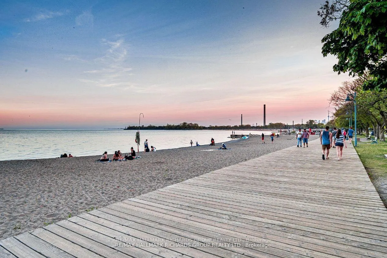 Photo 25 of 181 Blantyre Avenue, Toronto, The Beaches — HOMEH