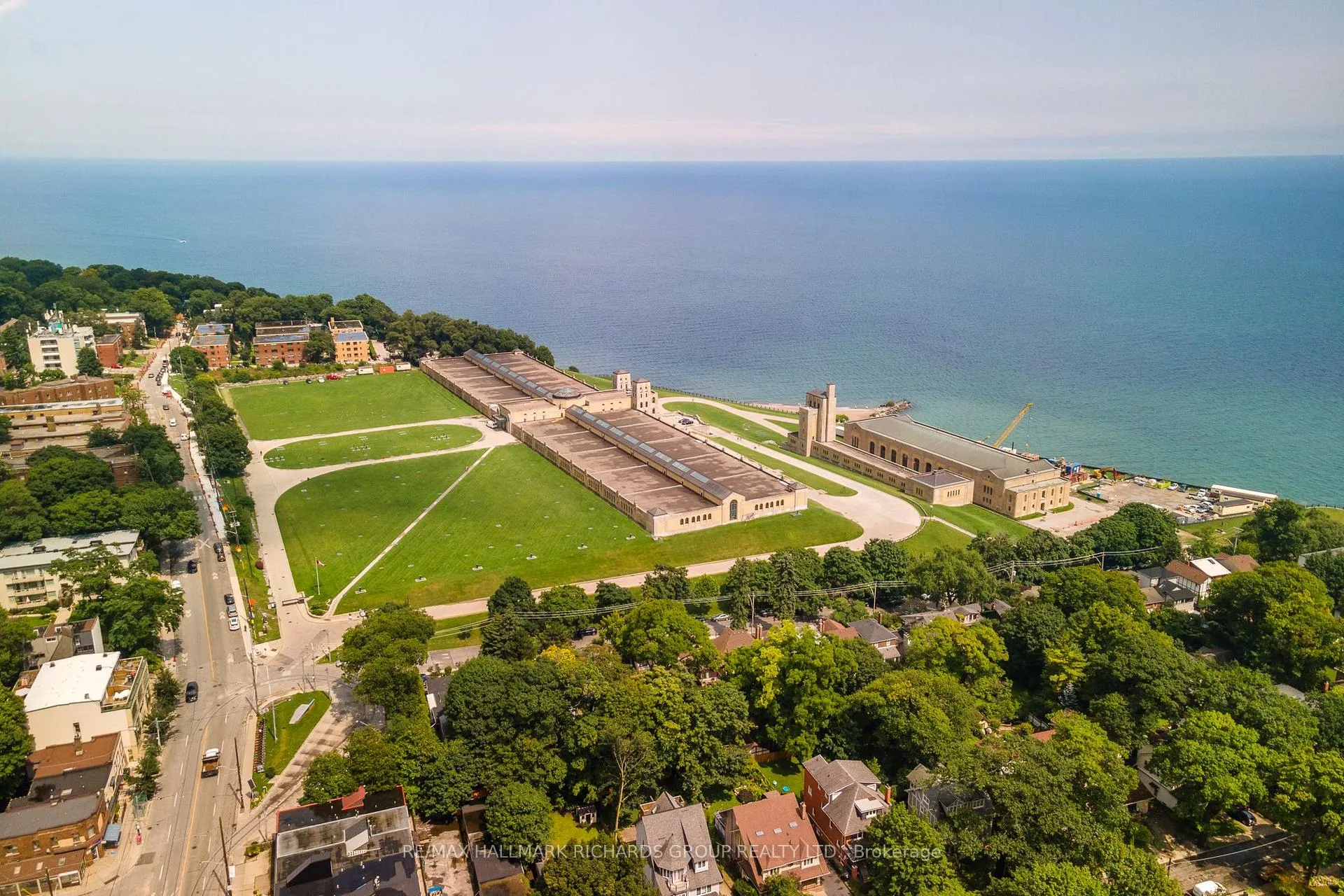 Photo 26 of 181 Blantyre Avenue, Toronto, The Beaches — HOMEH