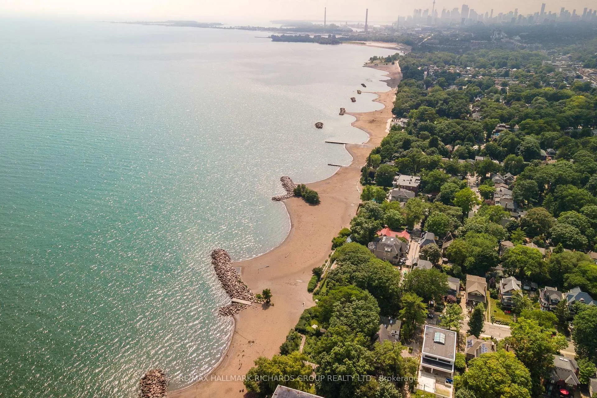 Photo 30 of 181 Blantyre Avenue, Toronto, The Beaches — HOMEH