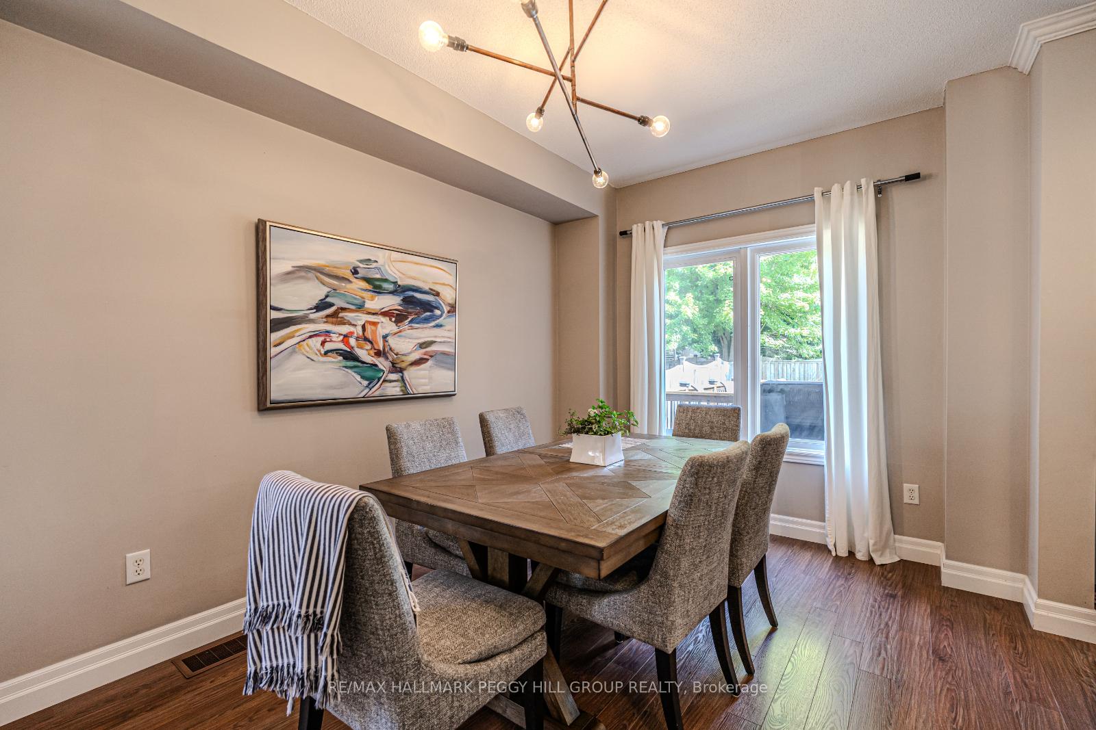 Photo 5 of 53 Lamont Crescent, Barrie, Ardagh — HOMEH