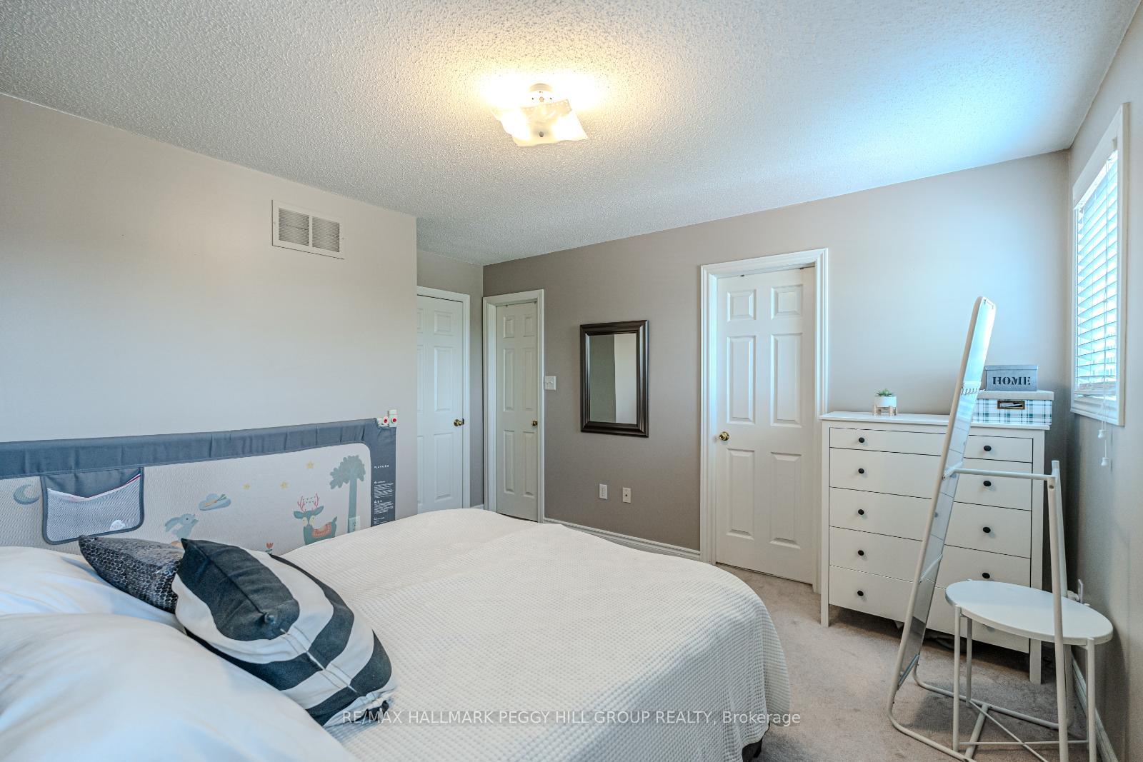 Photo 7 of 53 Lamont Crescent, Barrie, Ardagh — HOMEH