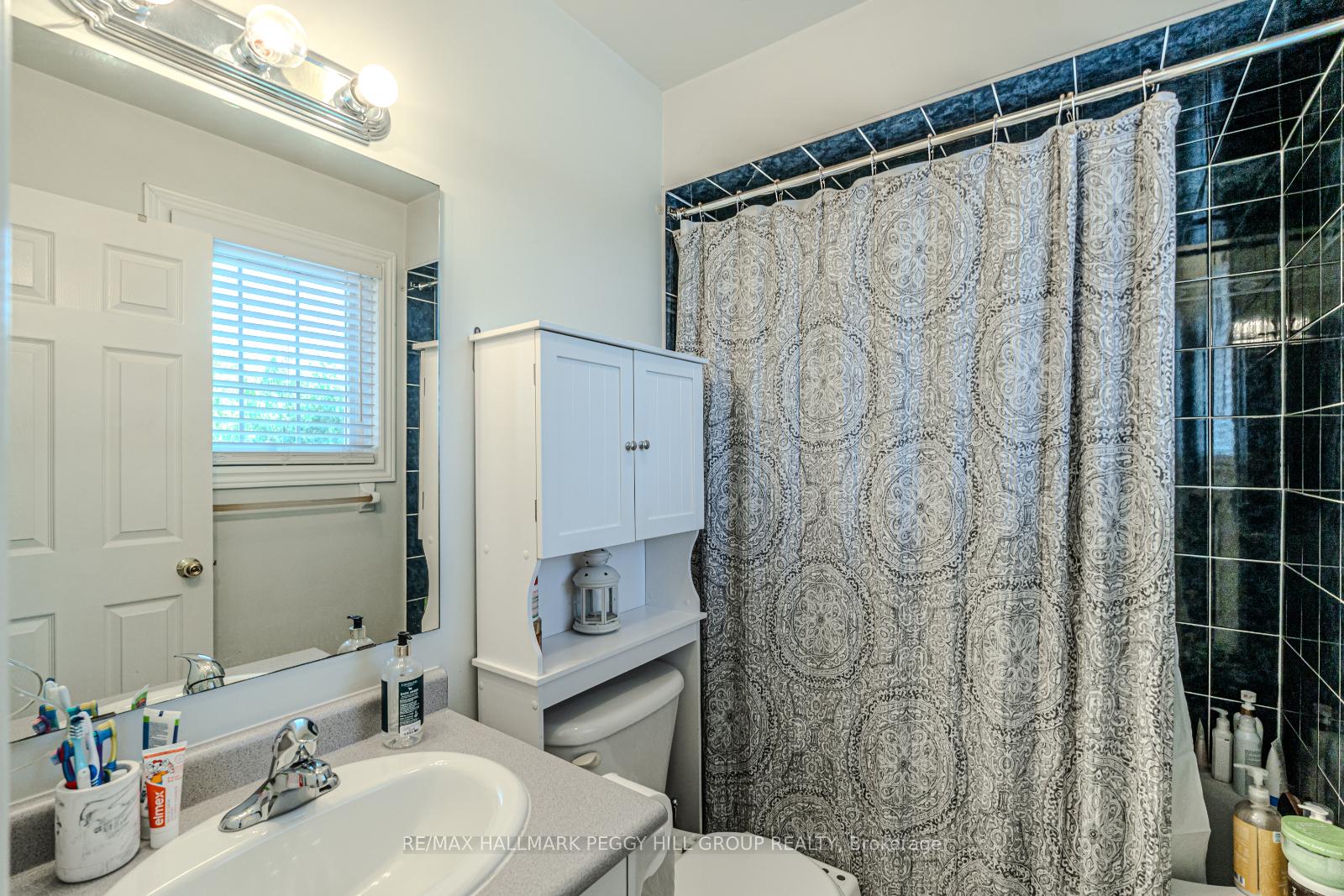 Photo 8 of 53 Lamont Crescent, Barrie, Ardagh — HOMEH