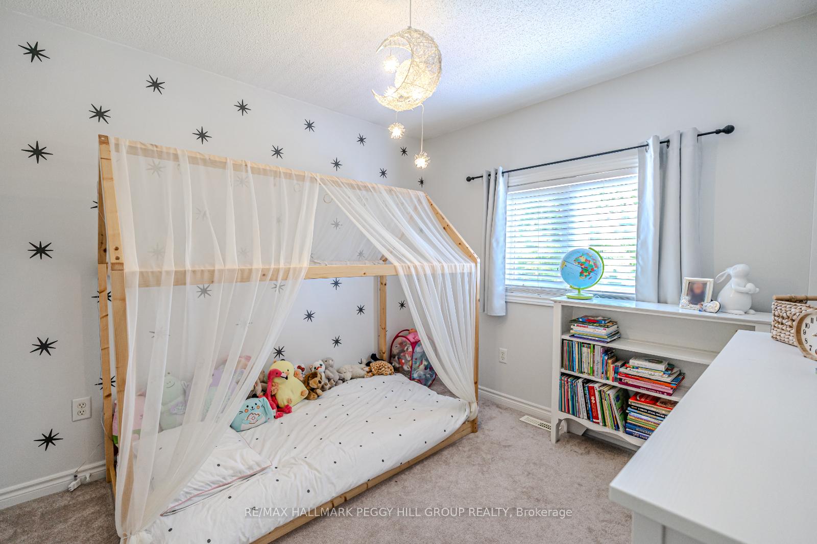 Photo 9 of 53 Lamont Crescent, Barrie, Ardagh — HOMEH