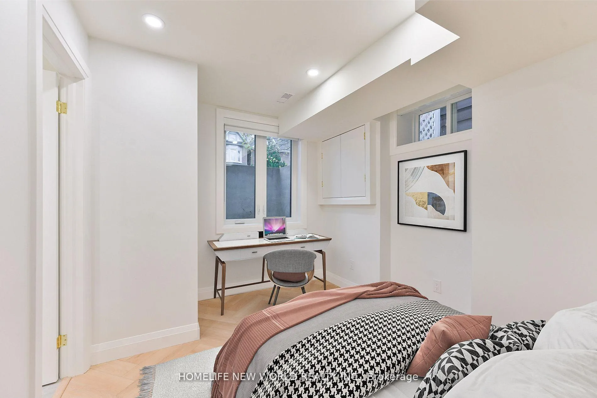 Photo 5 of Unit Lower, 930 Logan Avenue, Toronto, Playter Estates-Danforth — HOMEH