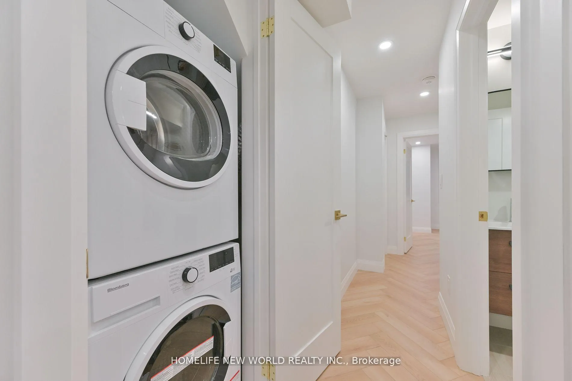 Photo 9 of Unit Lower, 930 Logan Avenue, Toronto, Playter Estates-Danforth — HOMEH