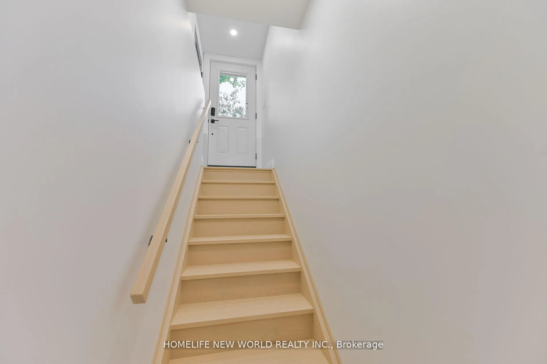Photo 10 of Unit Lower, 930 Logan Avenue, Toronto, Playter Estates-Danforth — HOMEH