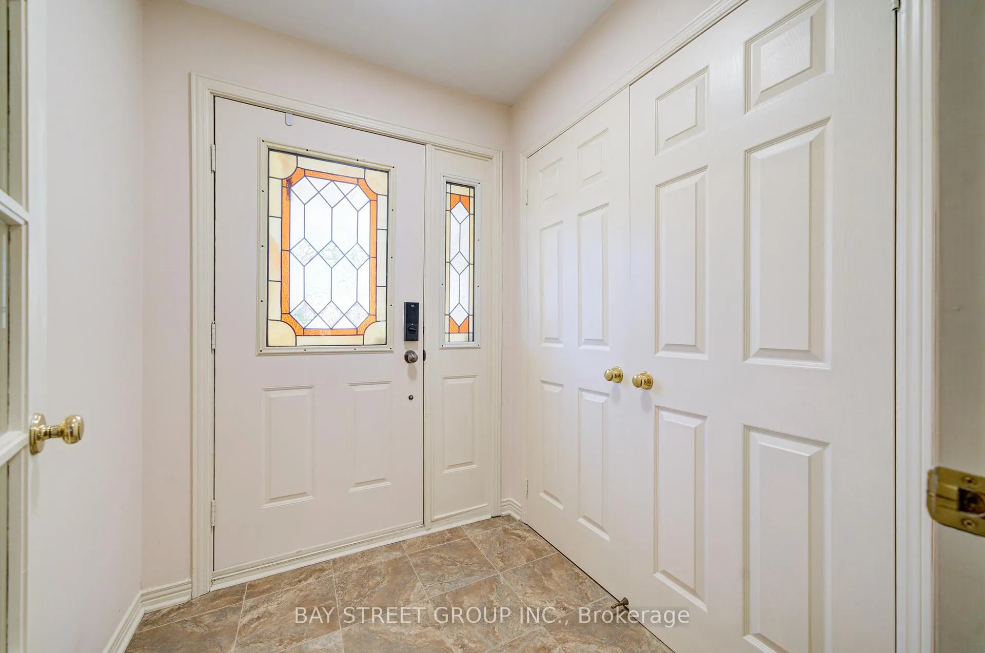 Photo 3 of 72 Allayden Drive, Whitby, Lynde Creek — HOMEH