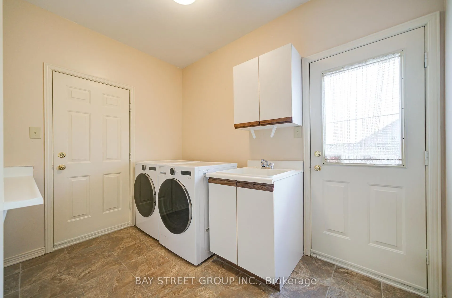 Photo 26 of 72 Allayden Drive, Whitby, Lynde Creek — HOMEH