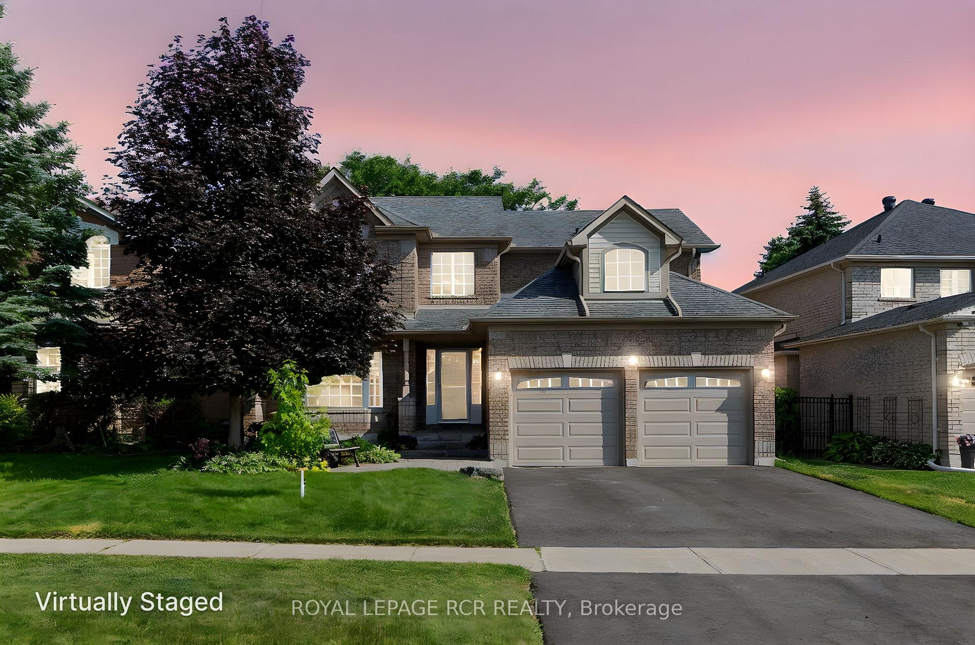 Photo 5 of 9 Schaefer Place, Caledon, Bolton North — HOMEH