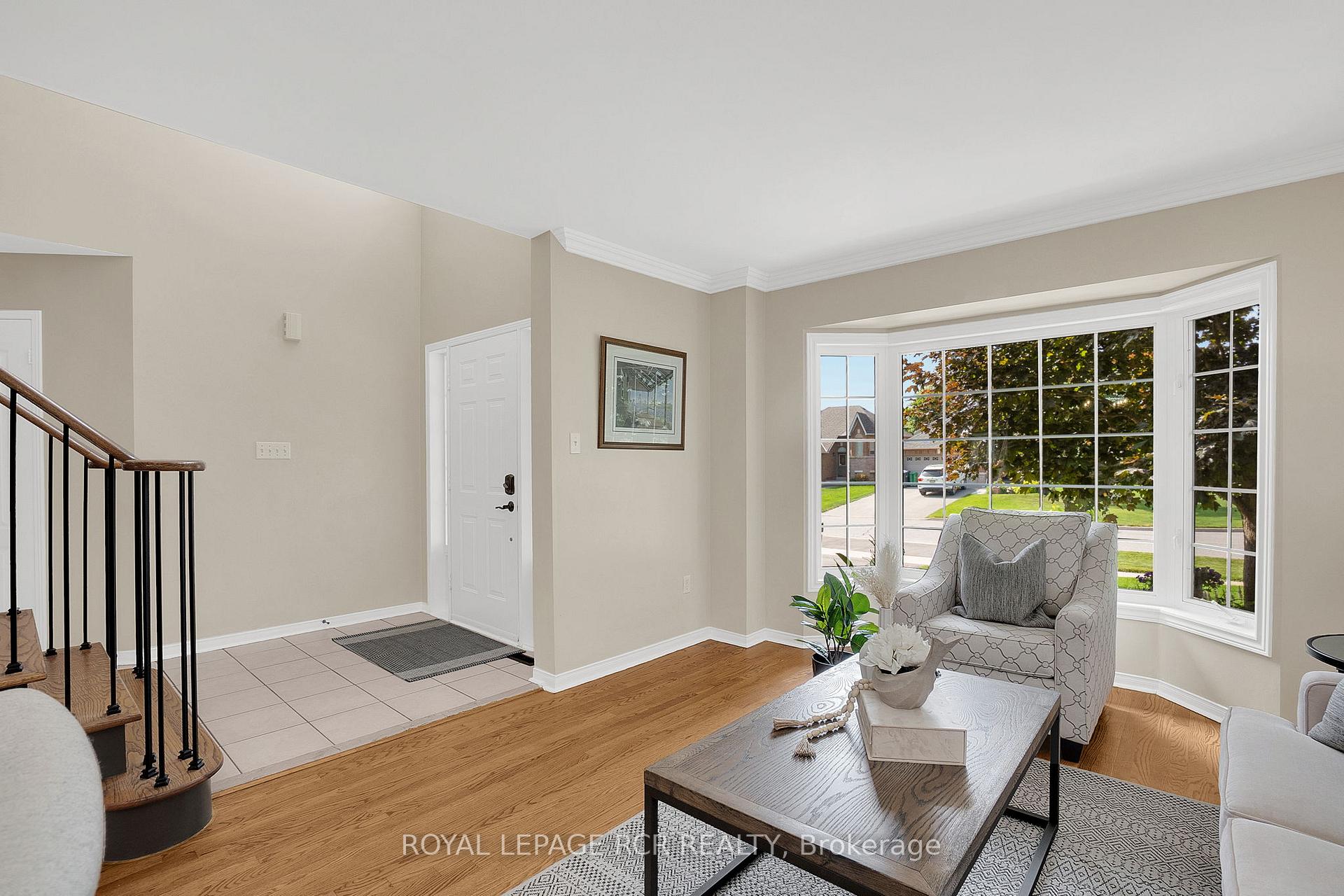 Photo 42 of 9 Schaefer Place, Caledon, Bolton North — HOMEH