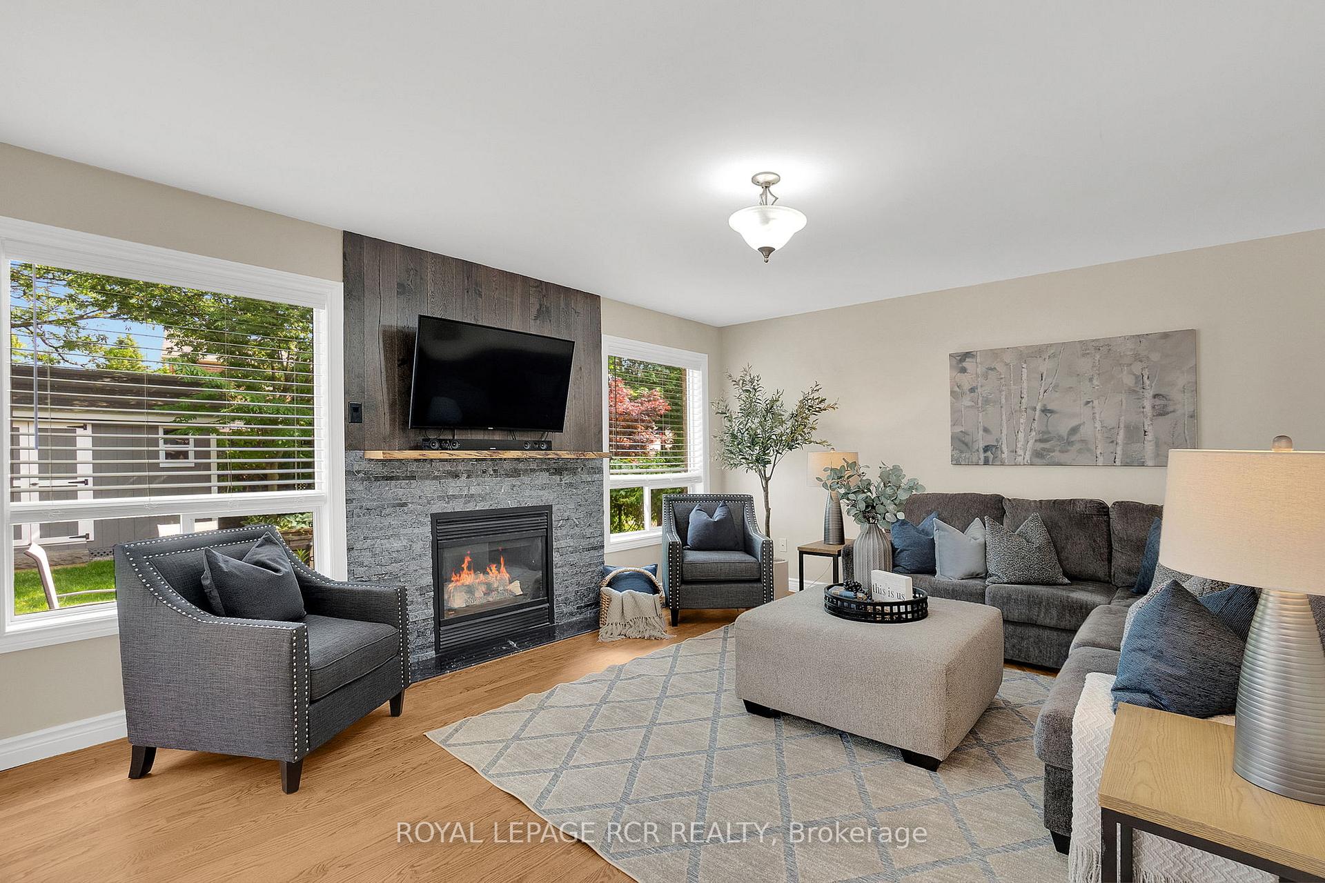 Photo 41 of 9 Schaefer Place, Caledon, Bolton North — HOMEH